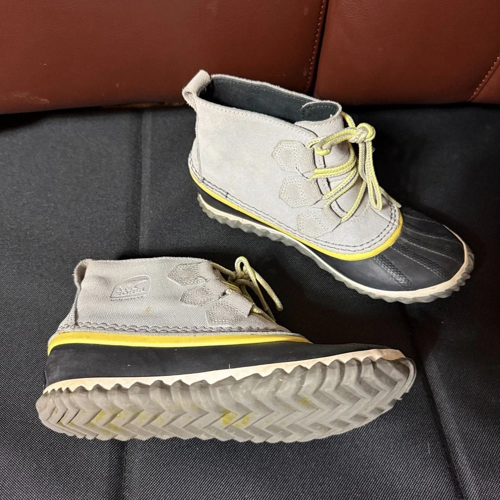 Sorel NL2339-081 Womens Waterproof Duck Boots Gray Yellow Lace‎ Up Size 5